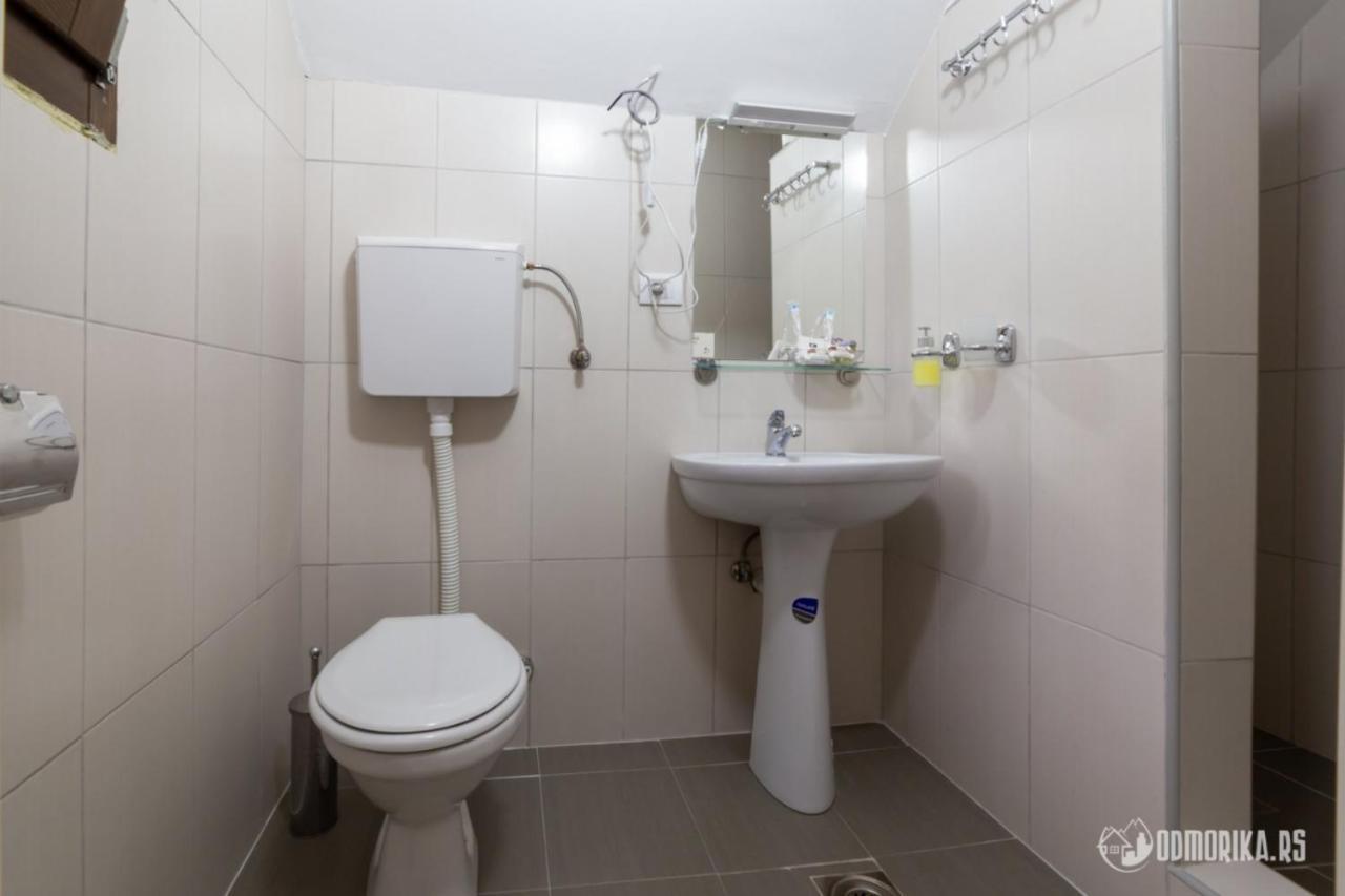 Apartmani Nina S Bajina Basta Buitenkant foto